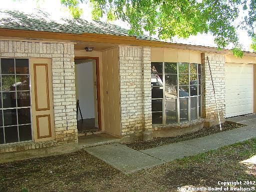 1st image of 5017 Crestwood Dr