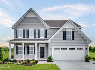 4025 Farmfield Drive NE, Navassa, NC 28451