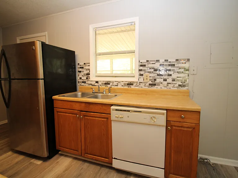 2720 Randleman Rd — Photo 8