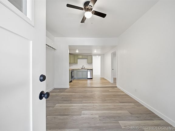 5th image of 615 N Wilson Ave
