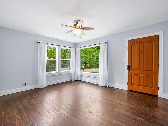 3rd image of 1136 Harrison Ave