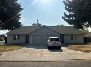 2716 SW Umatilla Ave, Redmond, OR 97756