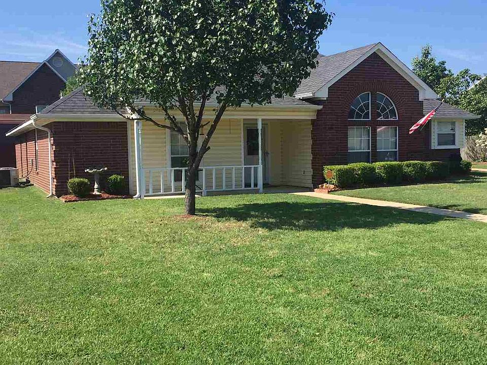 1st image of 2606 Woodland Oaks Dr