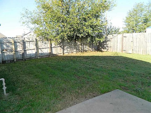 4th image of 3815 SW Rolling Hills Dr