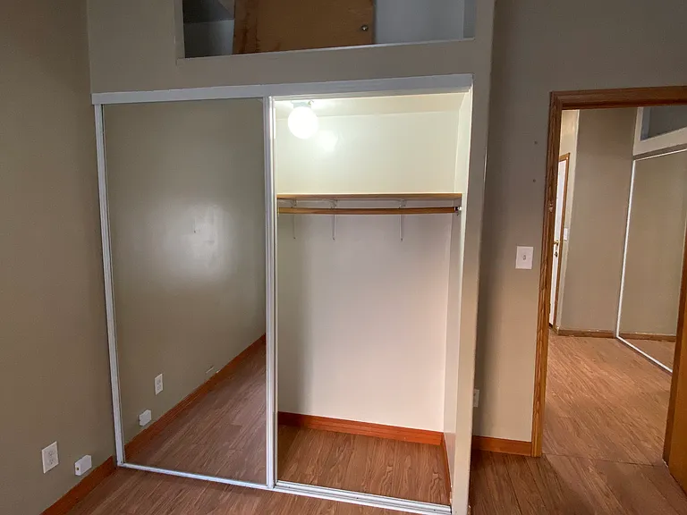 1807 S May St #2B — Photo 21