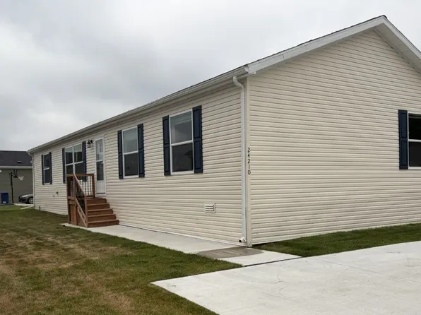 24210 Norway Rd #210, Chelsea, MI 48118