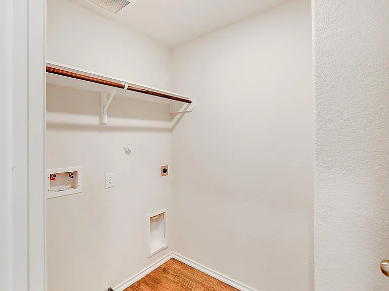 14616 Wheeler Dr — Photo 19
