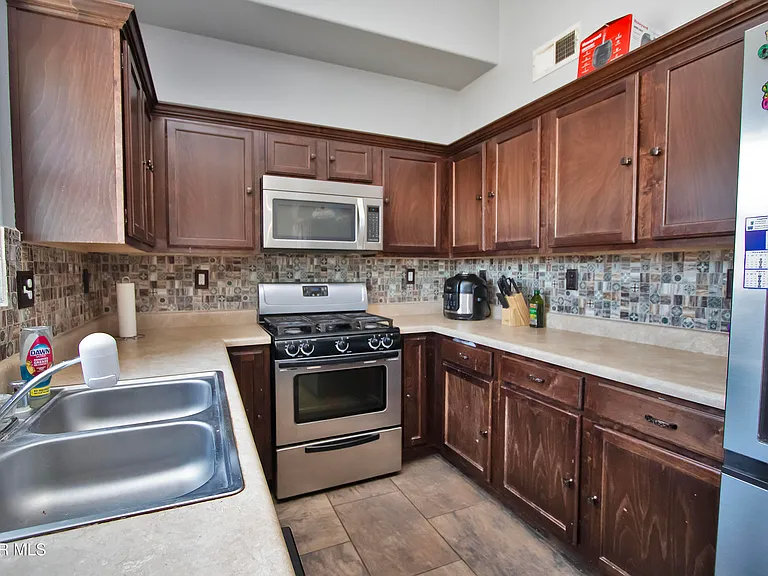 7208 Brick Dust St — Photo 28