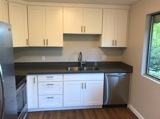 17503 96th Pl SW APT 1, Vashon, WA 98070