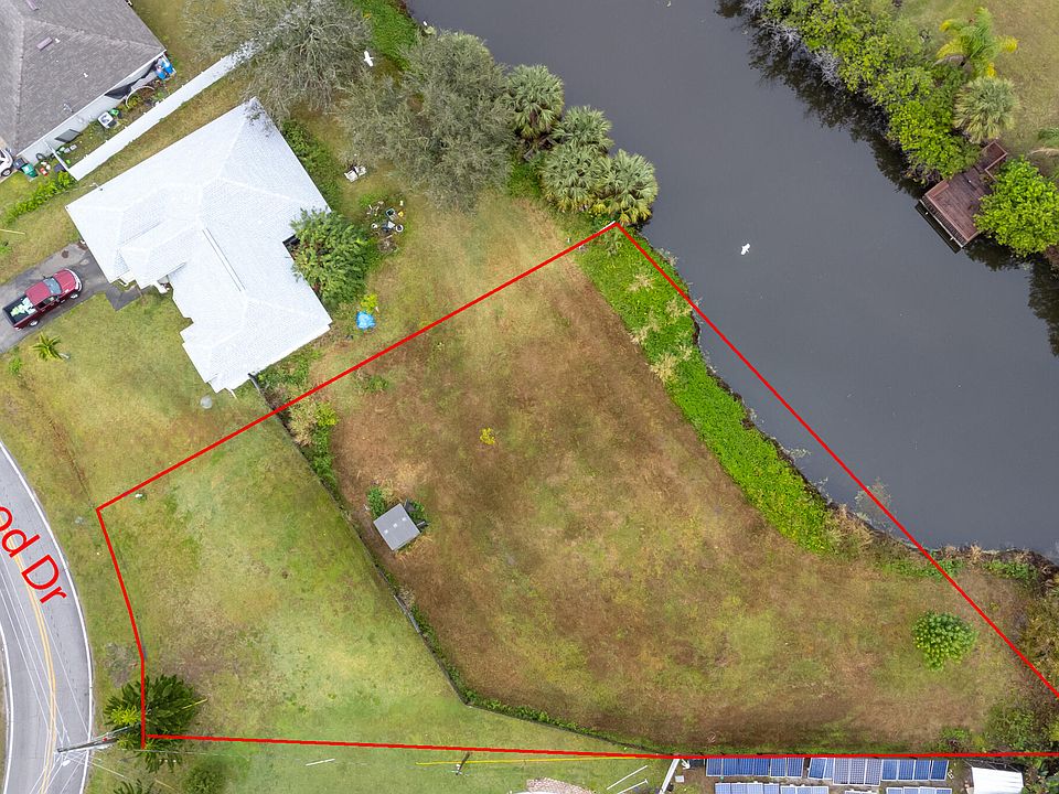 2nd image of 497 SE Glenwood Drive
