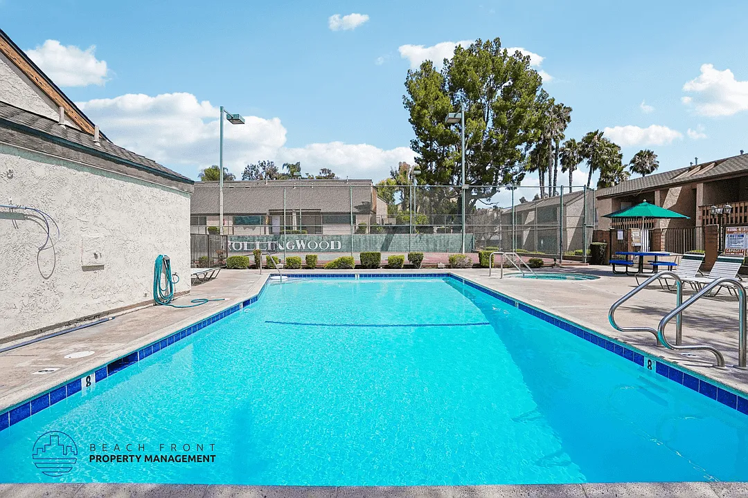 Rollingwood Apartments — Photo 4