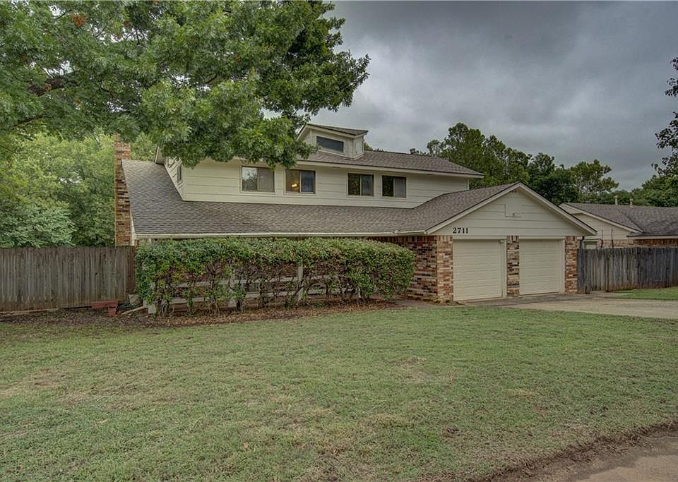 1st image of 2711 Willow Creek Dr