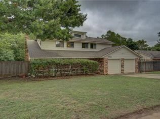 2711 Willow Creek Dr, Norman, OK 73071