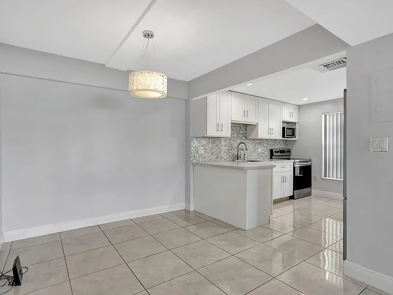4156 Inverrary Dr #111 — Photo 14