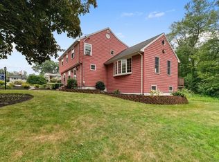 8 Indian Ln, Wakefield, MA 01880
