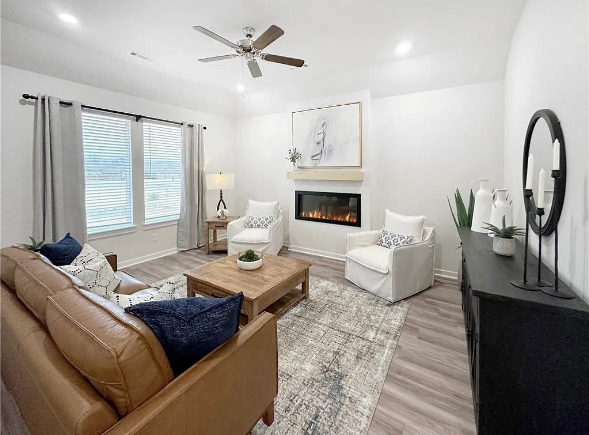 702 Picard Ave — Photo 4