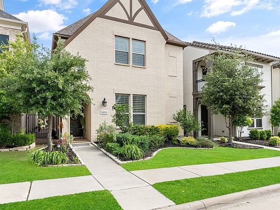 2nd image of 1054 Drew Ln