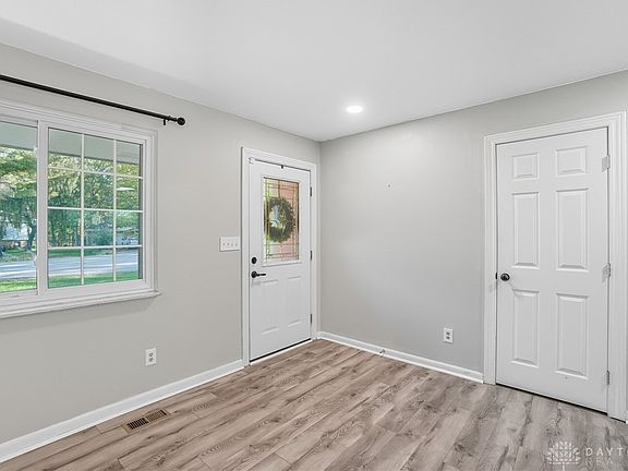 4th image of 2938 Bruce Ct