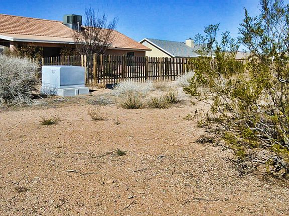 4th image of 8947 N Lariat Dr