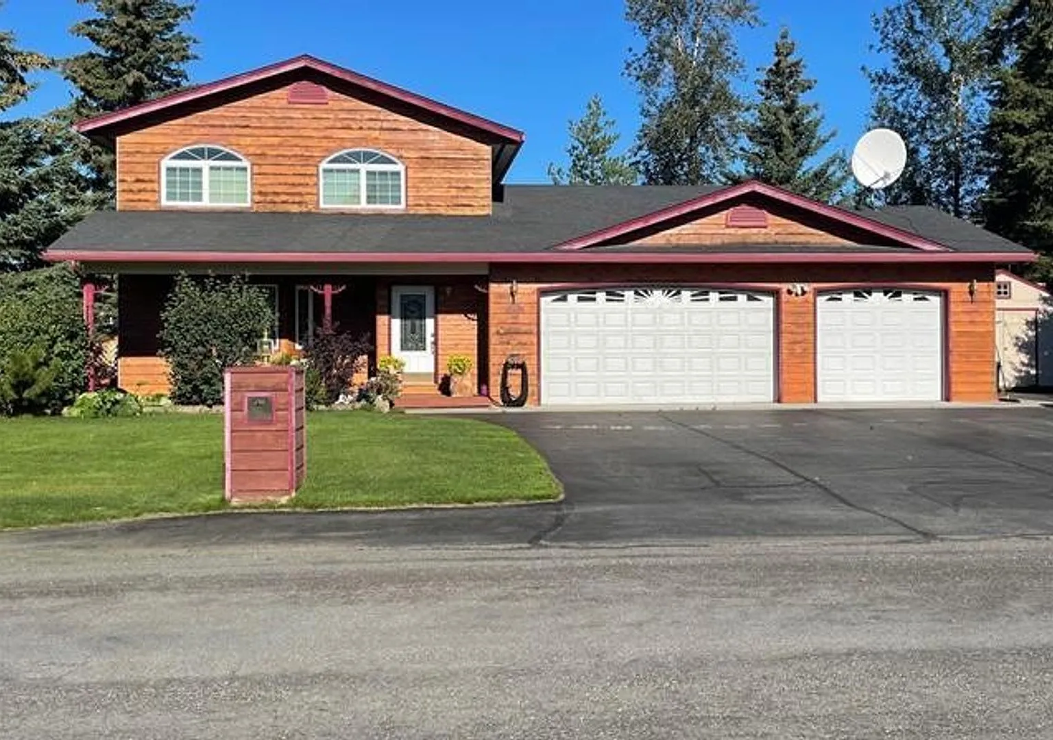 Beautiful Home in Doyon Estates — Photo 1
