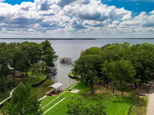 114 Adelia Dr, Mabank, TX 75156