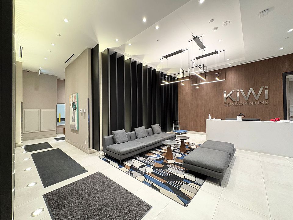 1st image of 212 King William St #504