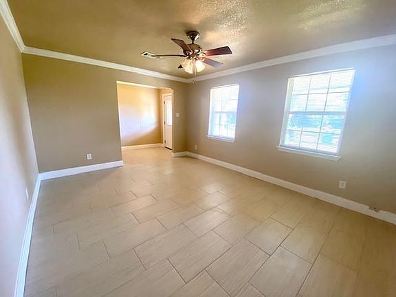 3rd image of 4106 Brookfield Dr