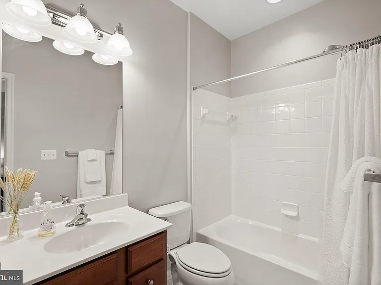 517 Overlook Park Dr #47 — Photo 27
