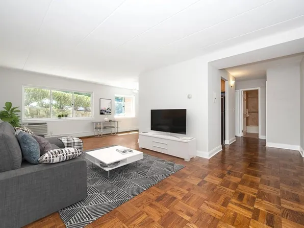 372 Central Avenue #1M, Scarsdale, NY 10583