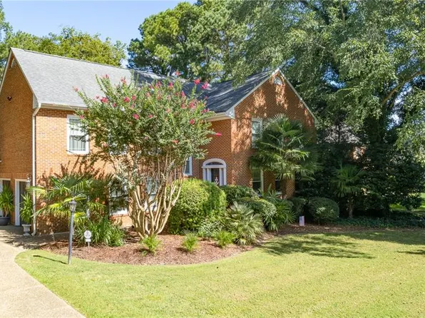 705 Marlbank Dr, Yorktown, VA 23692