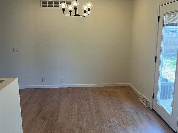3rd image of 2804 Patty Dr