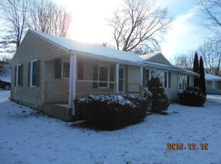 260 S Willow Haven Dr, Albion, IN 46701