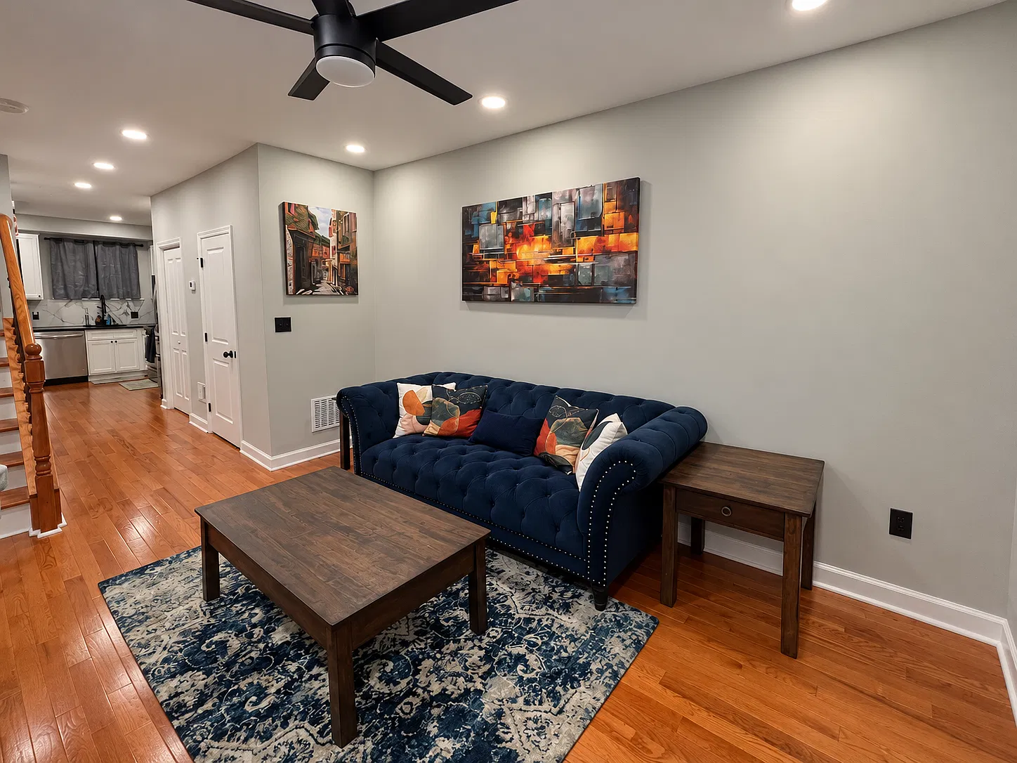 3 bed, 1200 sqft, $2,500 — Photo 3