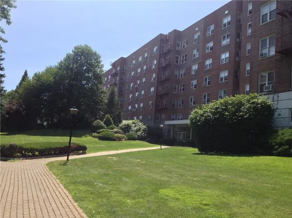 1304 Midland Avenue #B-40, Yonkers, NY 10704