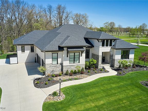 2nd image of 2773 Galway Dr