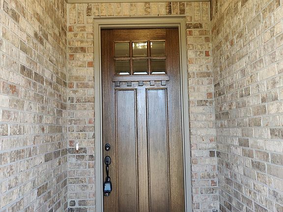 4th image of 443 Paso Fino St