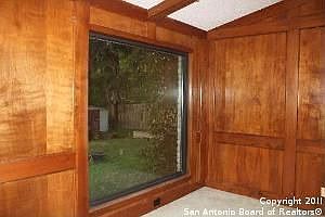 5th image of 1109 White Pine St