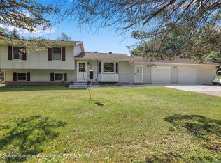 6254 Clise Rd, Bath, MI 48808