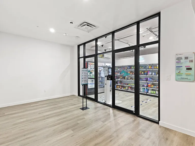 Oasis Pointe — Photo 17