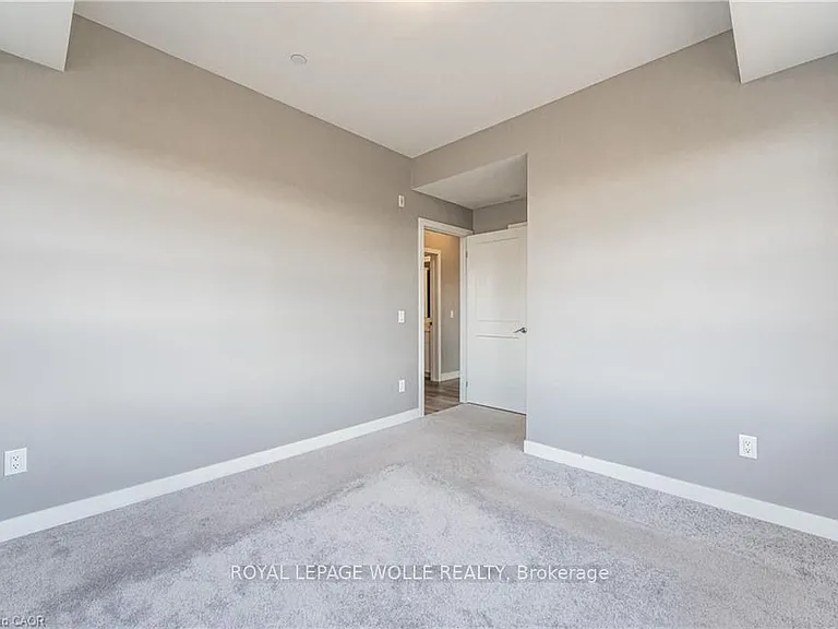 255 Northfield Dr E #302 — Photo 29