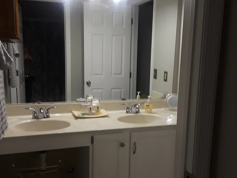 56 Highpoint Dr — Photo 17