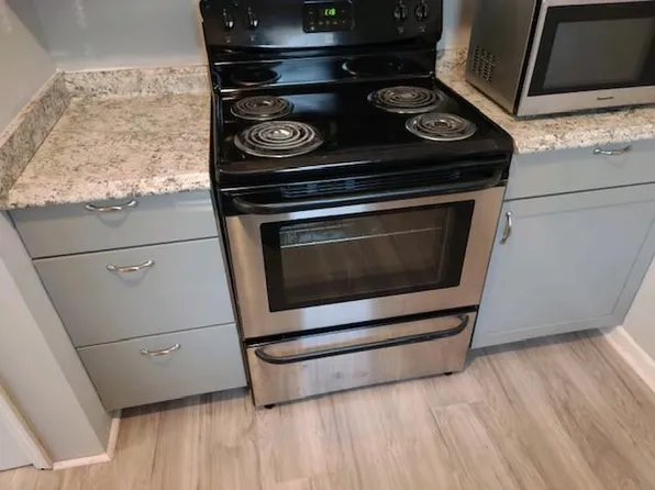 Cooper Cove Apartments