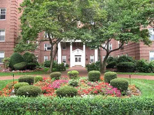 Sold by Benjamin Realty Since 1980 | media 27