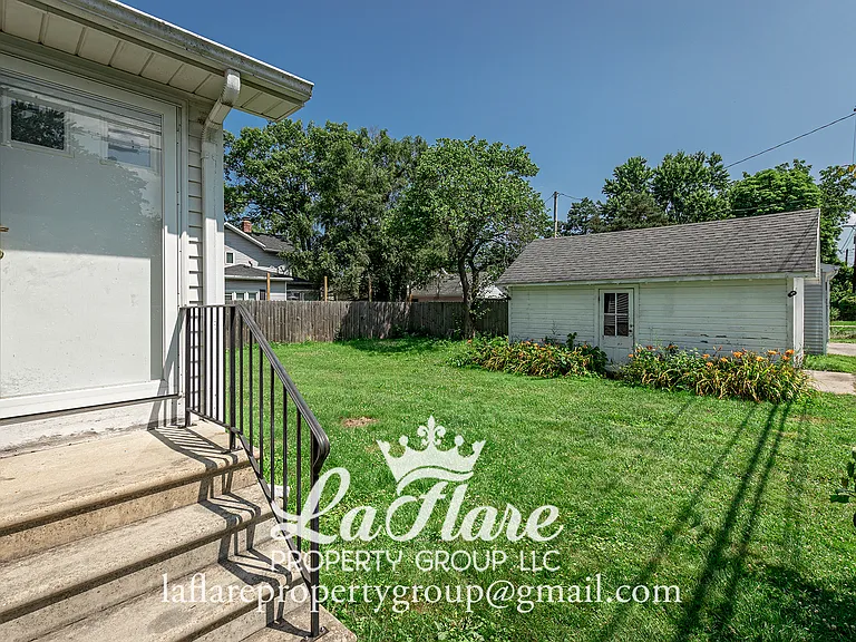 613 Locust St — Photo 21