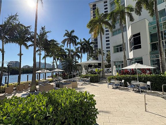 2nd image of 2670 E Sunrise Blvd #309