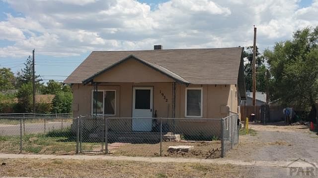1st image of 1932 E 9th St