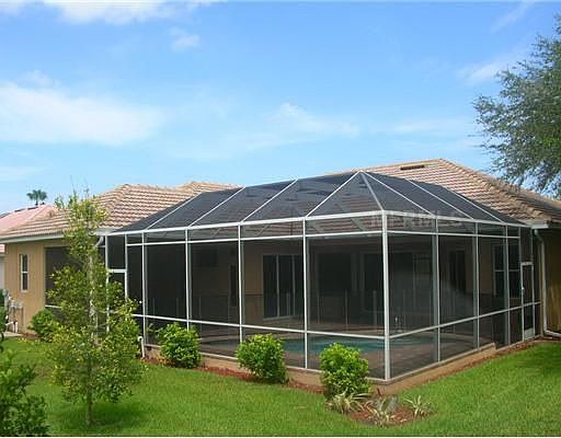2nd image of 4993 Laurel Hill Dr