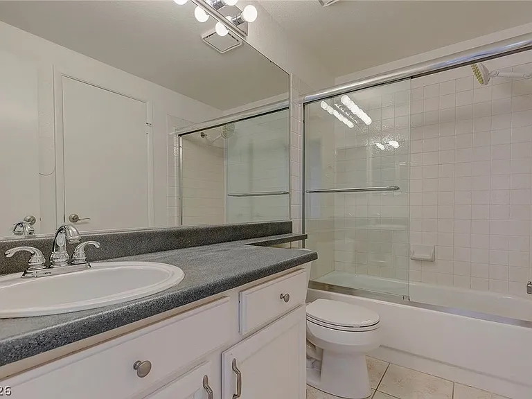 7225 Scenic Hills Dr — Photo 24