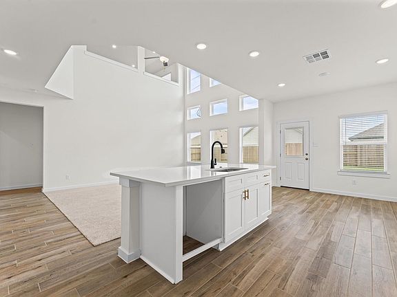 3rd image of 8322 Amethyst Valley Ln