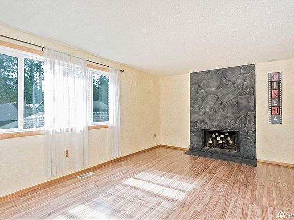 4th image of 26646 Timberlane Dr SE